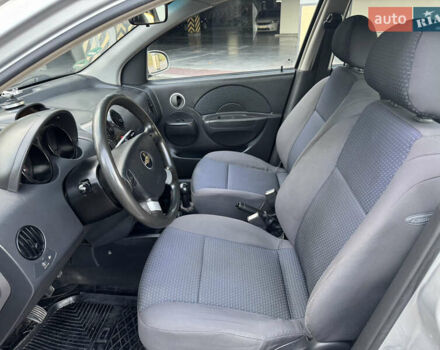 Серый Шевроле Авео, объемом двигателя 1.2 л и пробегом 220 тыс. км за 3450 $, фото 27 на Automoto.ua