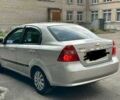 Серый Шевроле Авео, объемом двигателя 1.6 л и пробегом 260 тыс. км за 3700 $, фото 2 на Automoto.ua