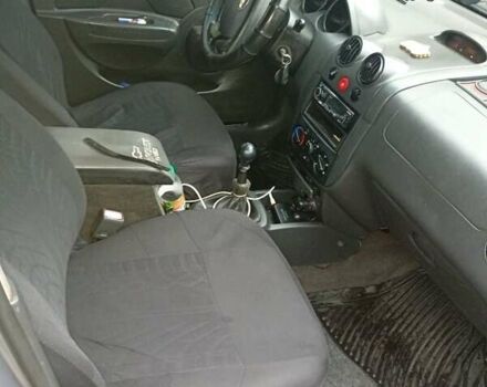 Сірий Шевроле Авео, об'ємом двигуна 1.5 л та пробігом 200 тис. км за 2700 $, фото 5 на Automoto.ua