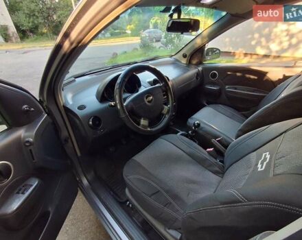 Серый Шевроле Авео, объемом двигателя 1.5 л и пробегом 295 тыс. км за 3500 $, фото 5 на Automoto.ua