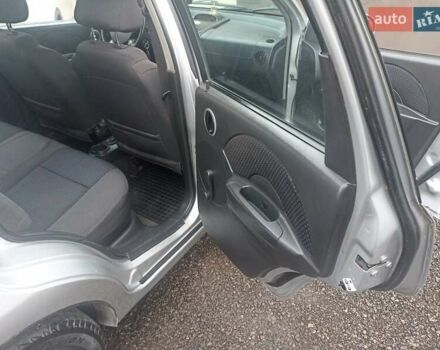 Серый Шевроле Авео, объемом двигателя 1.5 л и пробегом 200 тыс. км за 2999 $, фото 25 на Automoto.ua