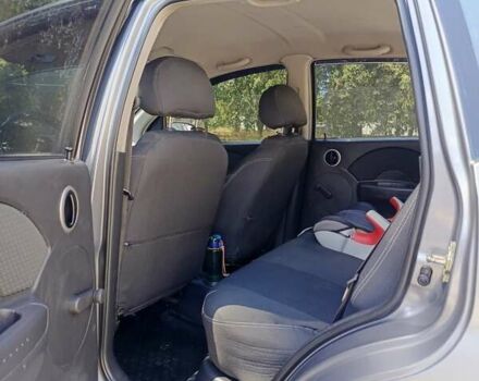 Сірий Шевроле Авео, об'ємом двигуна 1.5 л та пробігом 252 тис. км за 2999 $, фото 18 на Automoto.ua