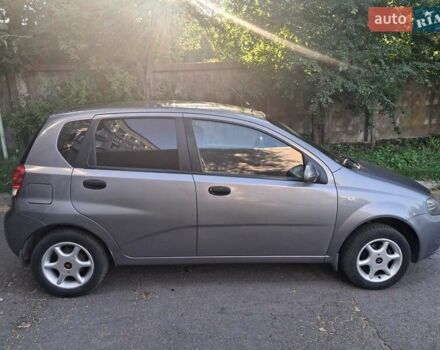 Серый Шевроле Авео, объемом двигателя 1.5 л и пробегом 295 тыс. км за 3500 $, фото 2 на Automoto.ua