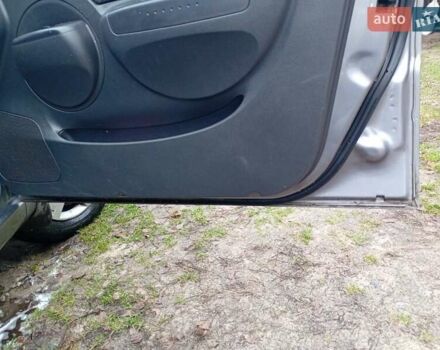 Сірий Шевроле Авео, об'ємом двигуна 1.5 л та пробігом 200 тис. км за 2700 $, фото 4 на Automoto.ua