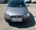 Серый Шевроле Авео, объемом двигателя 1.5 л и пробегом 200 тыс. км за 1677 $, фото 1 на Automoto.ua