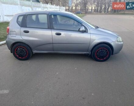 Серый Шевроле Авео, объемом двигателя 1.5 л и пробегом 224 тыс. км за 3500 $, фото 2 на Automoto.ua