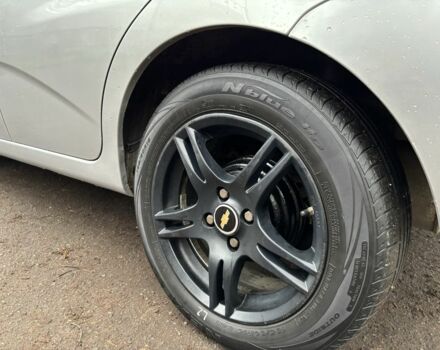 Серый Шевроле Авео, объемом двигателя 1.2 л и пробегом 240 тыс. км за 3200 $, фото 11 на Automoto.ua