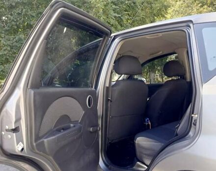 Сірий Шевроле Авео, об'ємом двигуна 1.5 л та пробігом 252 тис. км за 2999 $, фото 17 на Automoto.ua