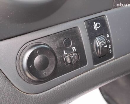 Сірий Шевроле Авео, об'ємом двигуна 1.5 л та пробігом 138 тис. км за 4440 $, фото 2 на Automoto.ua