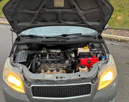 Серый Шевроле Авео, объемом двигателя 1.5 л и пробегом 240 тыс. км за 3700 $, фото 9 на Automoto.ua