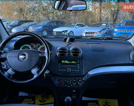 Серый Шевроле Авео, объемом двигателя 1.21 л и пробегом 200 тыс. км за 4800 $, фото 8 на Automoto.ua