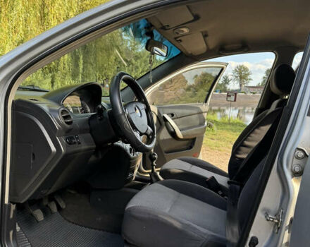 Сірий Шевроле Авео, об'ємом двигуна 1.5 л та пробігом 153 тис. км за 4450 $, фото 5 на Automoto.ua