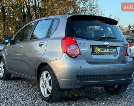 Серый Шевроле Авео, объемом двигателя 1.21 л и пробегом 200 тыс. км за 4800 $, фото 3 на Automoto.ua