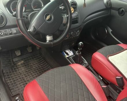 Серый Шевроле Авео, объемом двигателя 1.5 л и пробегом 214 тыс. км за 4000 $, фото 6 на Automoto.ua