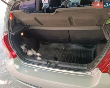 Сірий Шевроле Авео, об'ємом двигуна 1.5 л та пробігом 129 тис. км за 3800 $, фото 4 на Automoto.ua