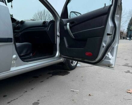 Серый Шевроле Авео, объемом двигателя 1.5 л и пробегом 75 тыс. км за 4100 $, фото 6 на Automoto.ua
