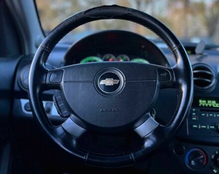 Серый Шевроле Авео, объемом двигателя 1.2 л и пробегом 200 тыс. км за 4800 $, фото 7 на Automoto.ua