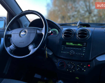 Серый Шевроле Авео, объемом двигателя 1.21 л и пробегом 200 тыс. км за 4800 $, фото 13 на Automoto.ua