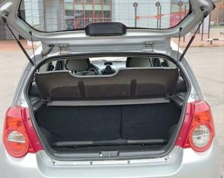 Серый Шевроле Авео, объемом двигателя 1.5 л и пробегом 72 тыс. км за 6000 $, фото 2 на Automoto.ua