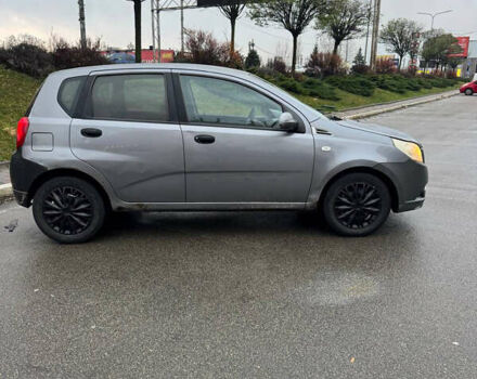 Серый Шевроле Авео, объемом двигателя 1.5 л и пробегом 240 тыс. км за 3700 $, фото 3 на Automoto.ua