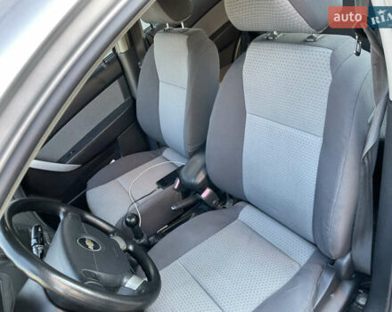 Серый Шевроле Авео, объемом двигателя 1.2 л и пробегом 160 тыс. км за 3000 $, фото 18 на Automoto.ua