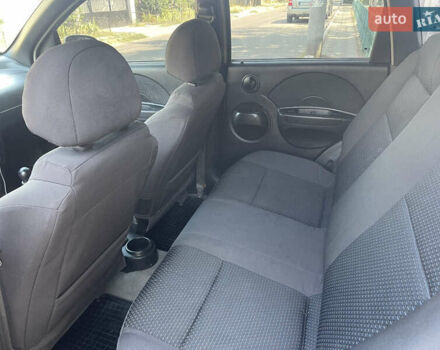 Серый Шевроле Авео, объемом двигателя 1.5 л и пробегом 155 тыс. км за 3300 $, фото 5 на Automoto.ua