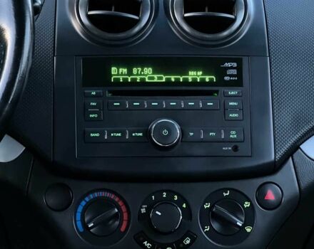 Серый Шевроле Авео, объемом двигателя 1.2 л и пробегом 200 тыс. км за 4800 $, фото 9 на Automoto.ua