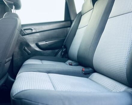 Серый Шевроле Авео, объемом двигателя 1.5 л и пробегом 225 тыс. км за 4500 $, фото 7 на Automoto.ua