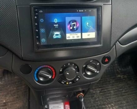 Серый Шевроле Авео, объемом двигателя 1.5 л и пробегом 154 тыс. км за 3900 $, фото 4 на Automoto.ua