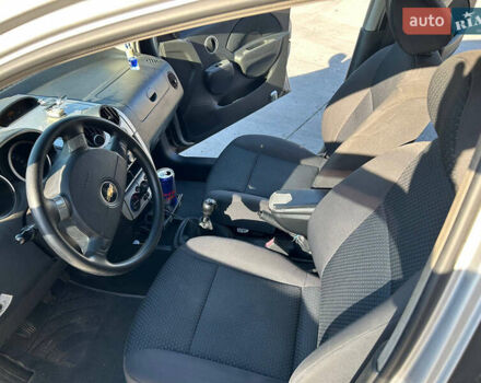Сірий Шевроле Авео, об'ємом двигуна 1.5 л та пробігом 153 тис. км за 3000 $, фото 6 на Automoto.ua