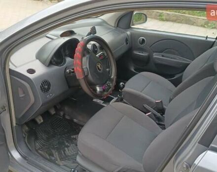 Серый Шевроле Авео, объемом двигателя 1.5 л и пробегом 138 тыс. км за 3350 $, фото 4 на Automoto.ua