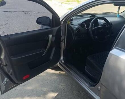 Сірий Шевроле Авео, об'ємом двигуна 1.5 л та пробігом 243 тис. км за 3700 $, фото 2 на Automoto.ua
