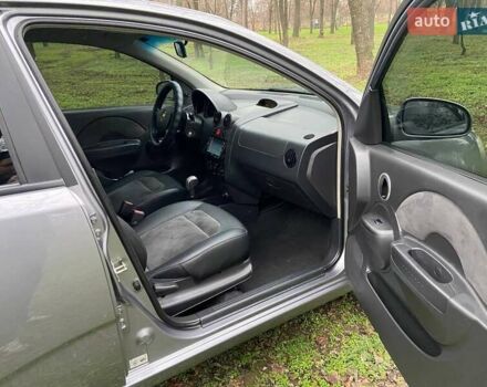 Серый Шевроле Авео, объемом двигателя 1.5 л и пробегом 120 тыс. км за 5200 $, фото 10 на Automoto.ua