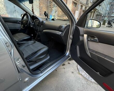 Серый Шевроле Авео, объемом двигателя 1.4 л и пробегом 174 тыс. км за 3200 $, фото 7 на Automoto.ua