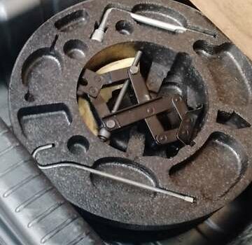 Серый Шевроле Авео, объемом двигателя 1.4 л и пробегом 187 тыс. км за 3750 $, фото 13 на Automoto.ua