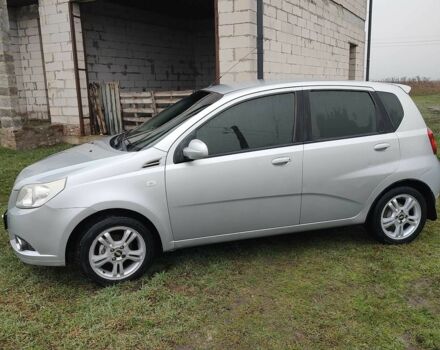 Серый Шевроле Авео, объемом двигателя 1.4 л и пробегом 219 тыс. км за 3700 $, фото 1 на Automoto.ua