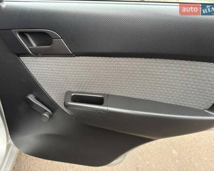 Серый Шевроле Авео, объемом двигателя 0 л и пробегом 160 тыс. км за 3999 $, фото 29 на Automoto.ua