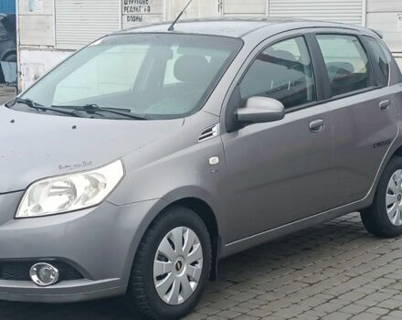 Серый Шевроле Авео, объемом двигателя 1.2 л и пробегом 200 тыс. км за 3500 $, фото 1 на Automoto.ua