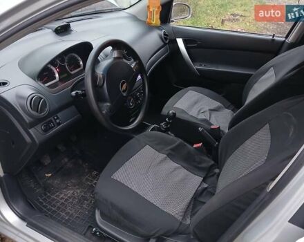 Серый Шевроле Авео, объемом двигателя 1.6 л и пробегом 74 тыс. км за 5500 $, фото 5 на Automoto.ua