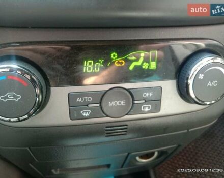 Серый Шевроле Авео, объемом двигателя 1.4 л и пробегом 194 тыс. км за 5500 $, фото 9 на Automoto.ua
