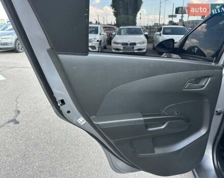Серый Шевроле Авео, объемом двигателя 1.2 л и пробегом 187 тыс. км за 5500 $, фото 27 на Automoto.ua