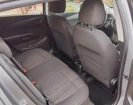 Серый Шевроле Авео, объемом двигателя 1.3 л и пробегом 216 тыс. км за 6200 $, фото 10 на Automoto.ua