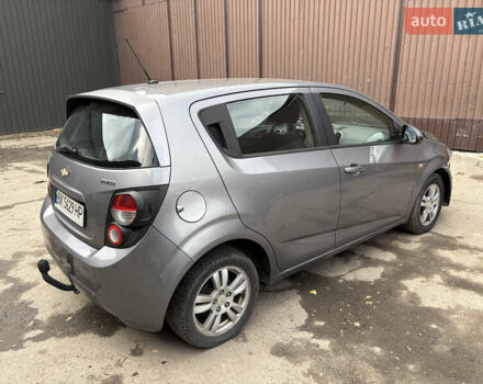 Серый Шевроле Авео, объемом двигателя 1.25 л и пробегом 390 тыс. км за 3300 $, фото 3 на Automoto.ua