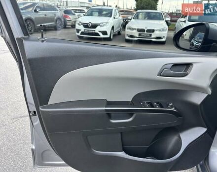 Серый Шевроле Авео, объемом двигателя 1.2 л и пробегом 187 тыс. км за 5500 $, фото 13 на Automoto.ua