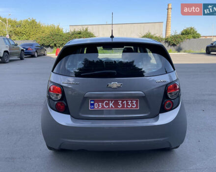 Серый Шевроле Авео, объемом двигателя 1.3 л и пробегом 138 тыс. км за 5900 $, фото 6 на Automoto.ua