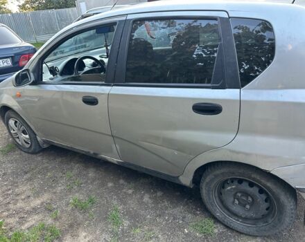 Сірий Шевроле Авео, об'ємом двигуна 1.5 л та пробігом 200 тис. км за 1600 $, фото 1 на Automoto.ua