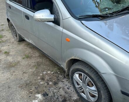 Сірий Шевроле Авео, об'ємом двигуна 1.5 л та пробігом 200 тис. км за 1600 $, фото 3 на Automoto.ua