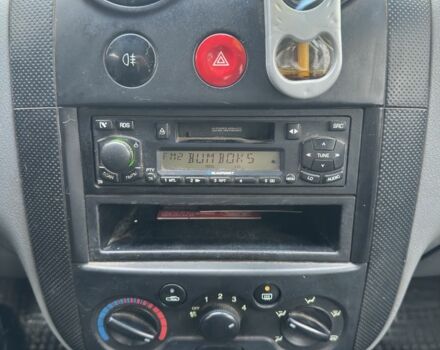 Сірий Шевроле Авео, об'ємом двигуна 1.5 л та пробігом 272 тис. км за 1500 $, фото 11 на Automoto.ua