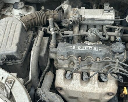 Сірий Шевроле Авео, об'ємом двигуна 1.5 л та пробігом 272 тис. км за 1500 $, фото 12 на Automoto.ua