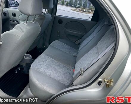 Серый Шевроле Авео, объемом двигателя 1.4 л и пробегом 289 тыс. км за 3000 $, фото 12 на Automoto.ua